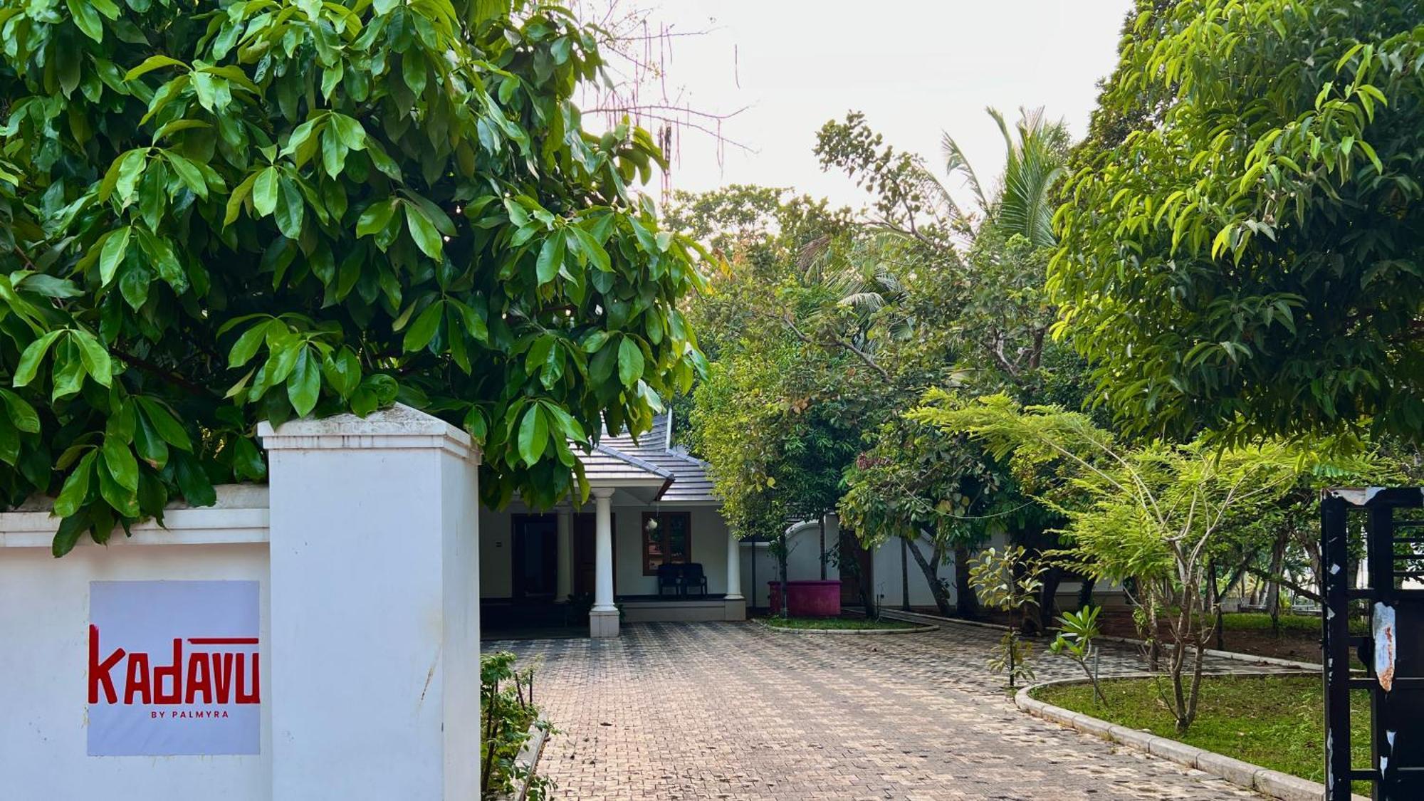 Waterfront By Palmyra Apartamento Kollam Exterior foto